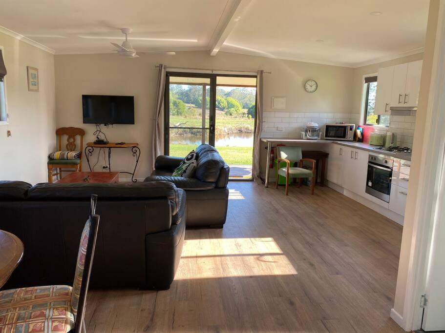 Pinbarren Green Lodges Noosa Exterior foto